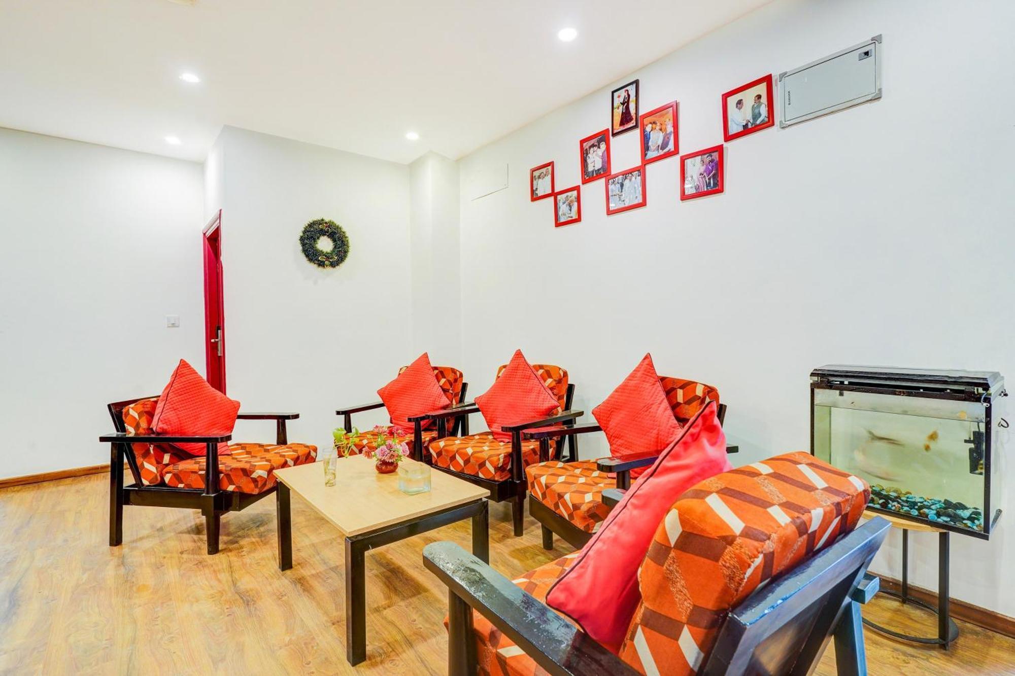 Super Townhouse Rr Nagar Hotel Bangalore Eksteriør billede