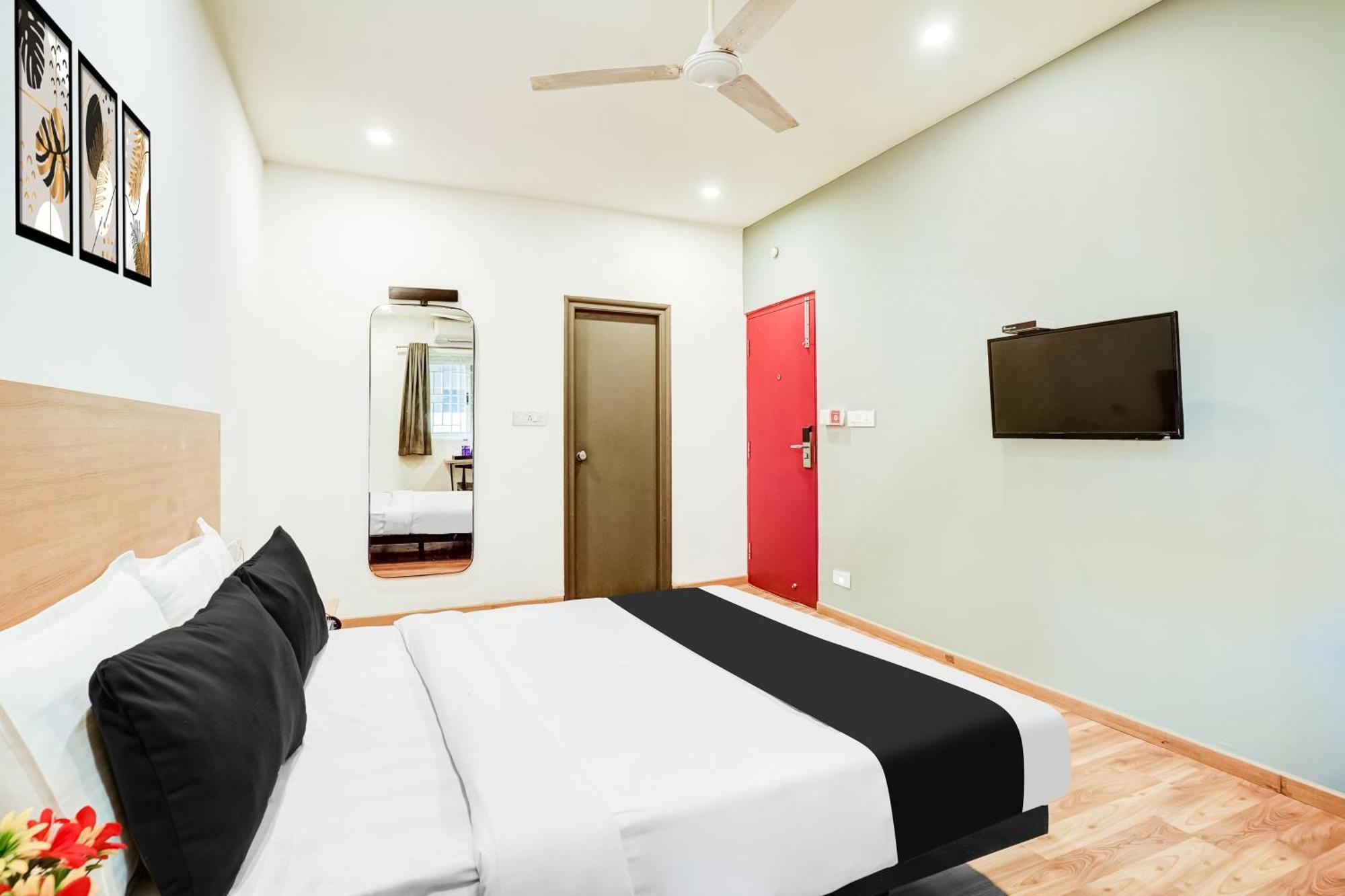 Super Townhouse Rr Nagar Hotel Bangalore Eksteriør billede
